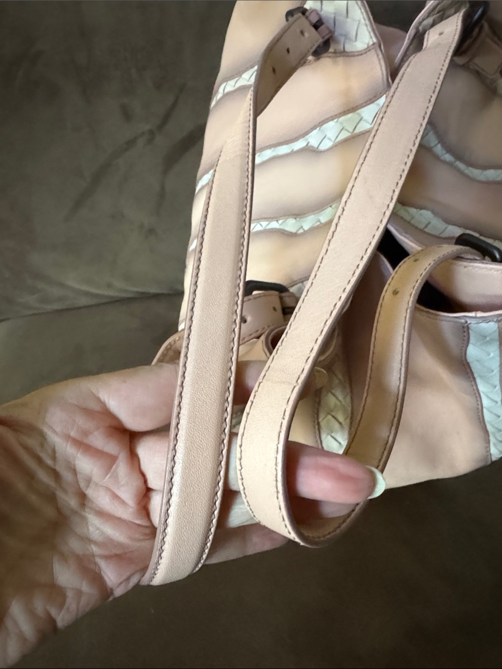 Bottega Veneta Soft Pink Leather Tote Bag with Ivory Braided Trim - Picture 7 of 11